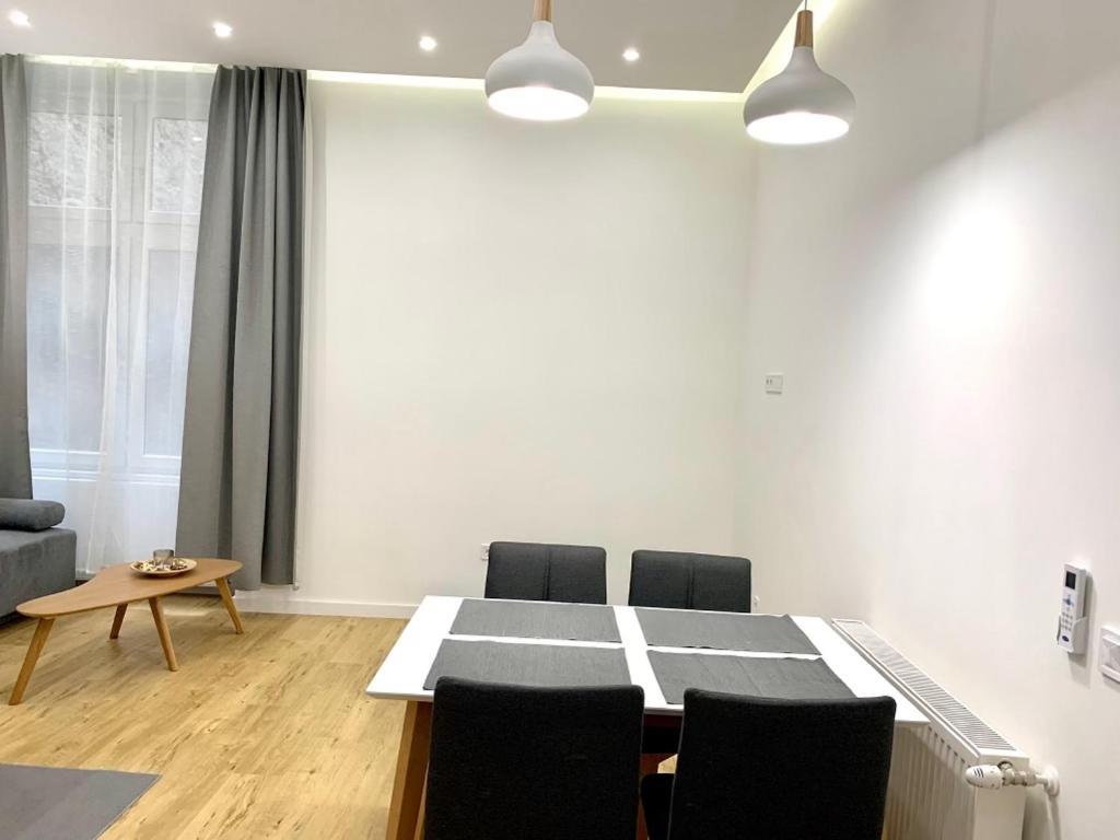 Colton Budapest Paulay Apartments 外观 照片